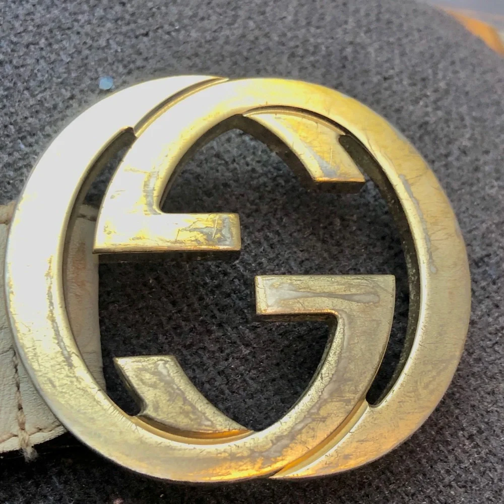 Gucci Beige Leather Belt with Gold Emblem